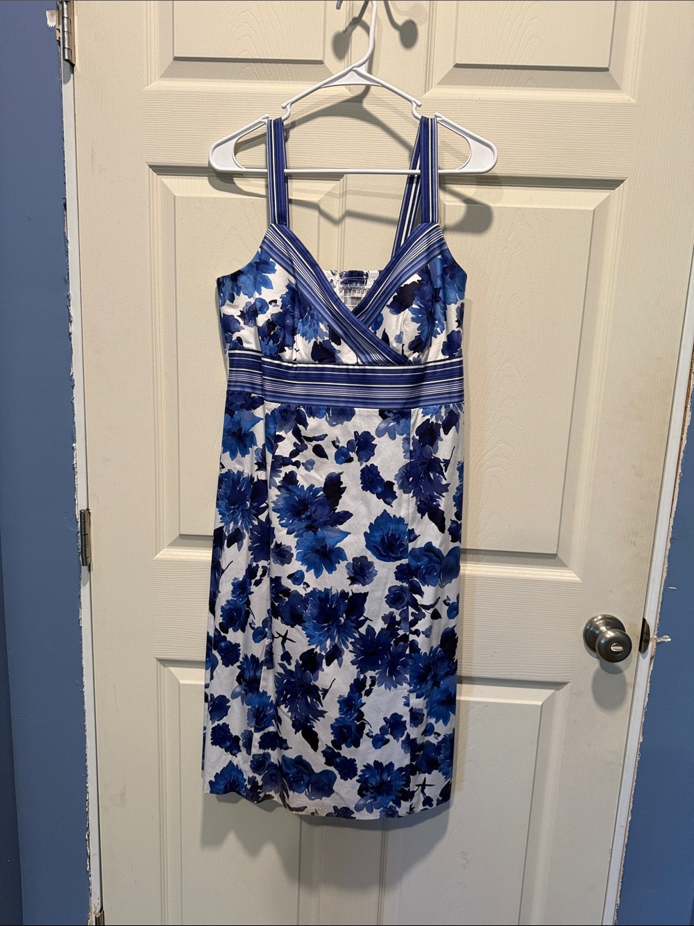 madison leigh Blue and White Floral Midi Dress with Strappy V-Neck